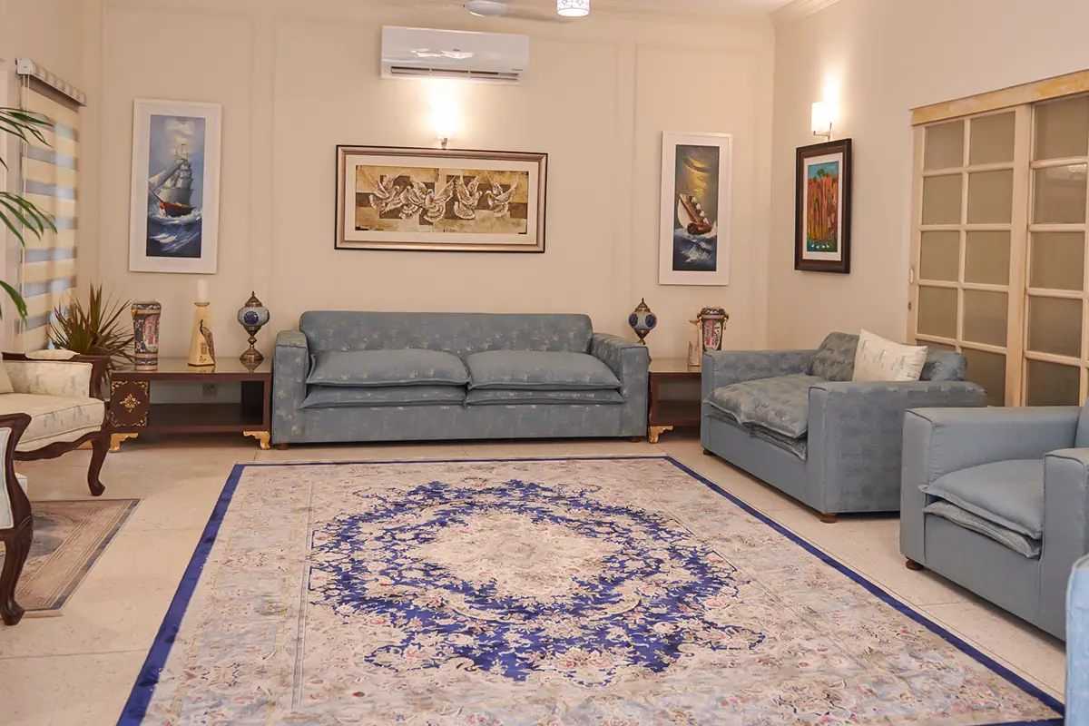 Bright, spacious lounge at Senior Circle assisted living